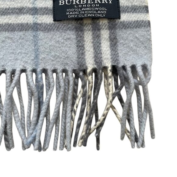 Burberry London 100% Lambswool Gray & Blue Check Plaid Scarf - Picture 4 of 6